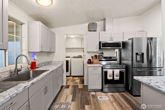 12109 241st Avenue Ct E, Buckley, WA 98321