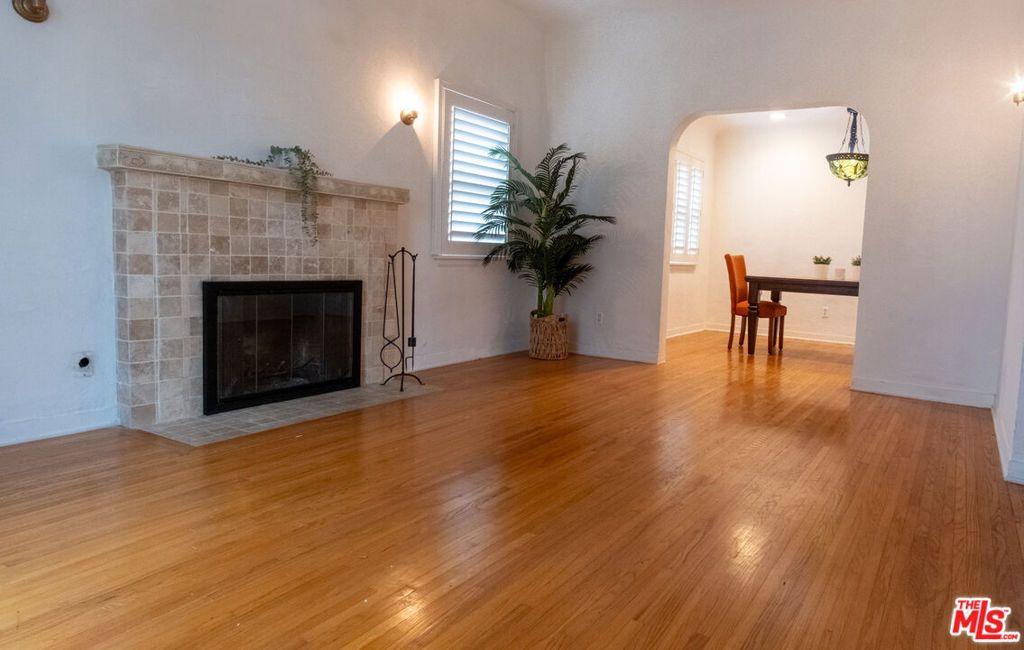 Image 2 of property listing at 8714 S Wilton Place, Los Angeles, CA 90047