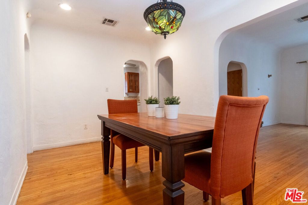 Image 5 of property listing at 8714 S Wilton Place, Los Angeles, CA 90047