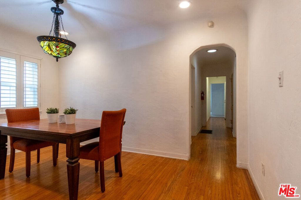 Image 6 of property listing at 8714 S Wilton Place, Los Angeles, CA 90047
