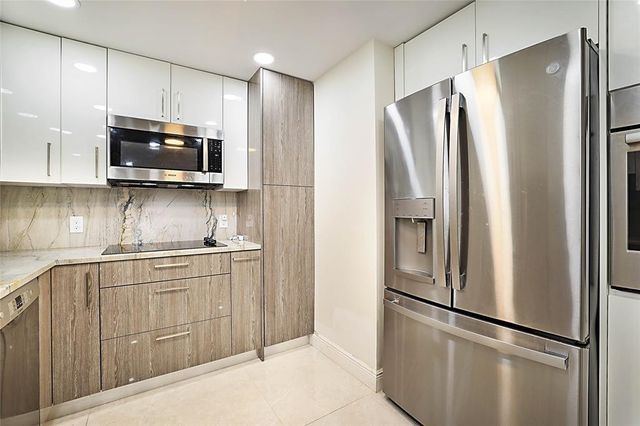 2800 N Ocean Drive, West Palm Beach, FL 33404