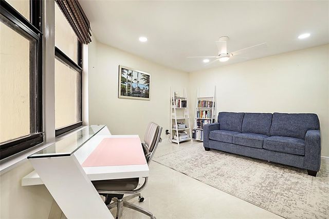 2800 N Ocean Drive, West Palm Beach, FL 33404