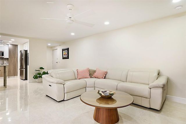 2800 N Ocean Drive, West Palm Beach, FL 33404