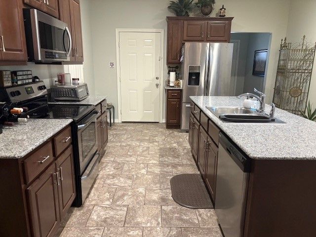 1724 Parkland Drive, College Station, TX 77845