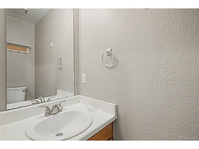 19774 Applewood Ct, Parker, CO 80138