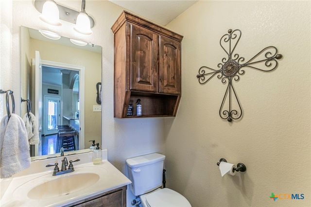 253 RANGER Boulevard, Salado, TX 76571
