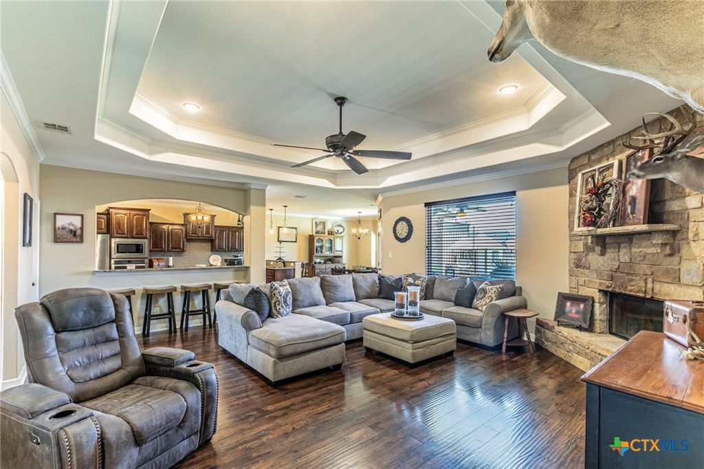 Image 7 of property listing at 253 RANGER Boulevard, Salado, TX 76571