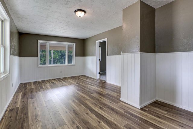 N4810 COUNTY ROAD B, New London, WI 54916