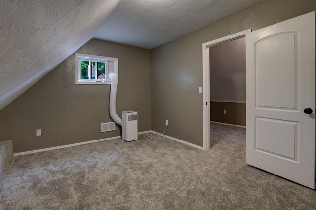 N4810 COUNTY ROAD B, New London, WI 54916