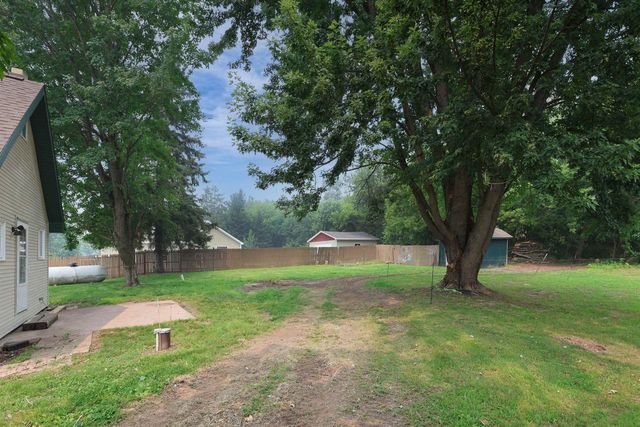 N4810 COUNTY ROAD B, New London, WI 54916
