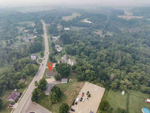 N4810 COUNTY ROAD B, New London, WI 54916