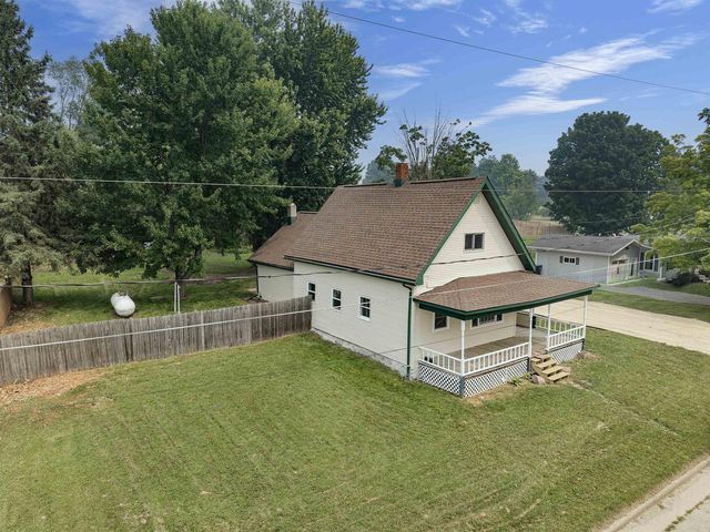 N4810 COUNTY ROAD B, New London, WI 54916