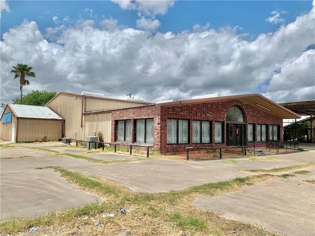 611 Lincoln Ave, Robstown, TX 78380