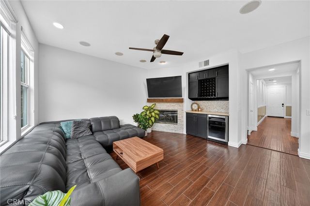 27637 Olive Mill Court, Valencia, CA 91354