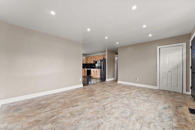 611 Old Forge Road, Valparaiso, IN 46385