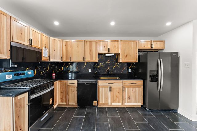 611 Old Forge Road, Valparaiso, IN 46385