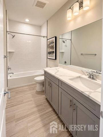 220 Lyla Lane, New Brunswick, NJ 08901