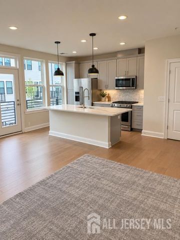 220 Lyla Lane, New Brunswick, NJ 08901