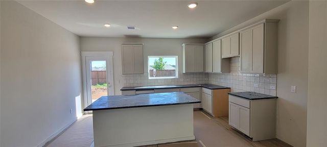 4335 Maple Root Lane, Pinehurst, TX 77362