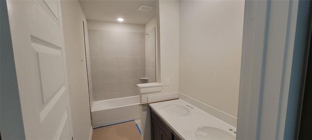 4335 Maple Root Lane, Pinehurst, TX 77362