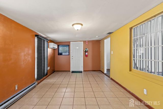 74 Beaverdale Lane, Willingboro, NJ 08046