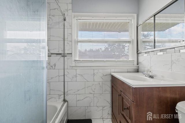 74 Beaverdale Lane, Willingboro, NJ 08046