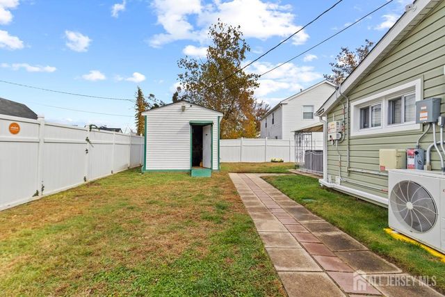 74 Beaverdale Lane, Willingboro, NJ 08046