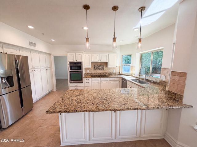 9153 E PALM TREE Drive, Scottsdale, AZ 85255