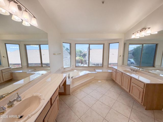 9153 E PALM TREE Drive, Scottsdale, AZ 85255