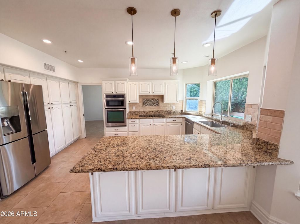 9153 E PALM TREE Drive, Scottsdale, AZ 85255 — photo 2