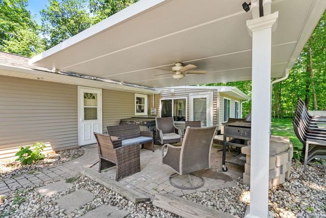 16902 Wappes Road, Churubusco, IN 46723