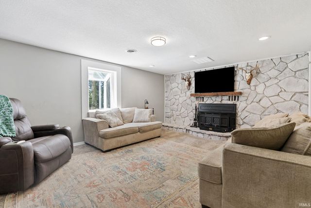 16902 Wappes Road, Churubusco, IN 46723