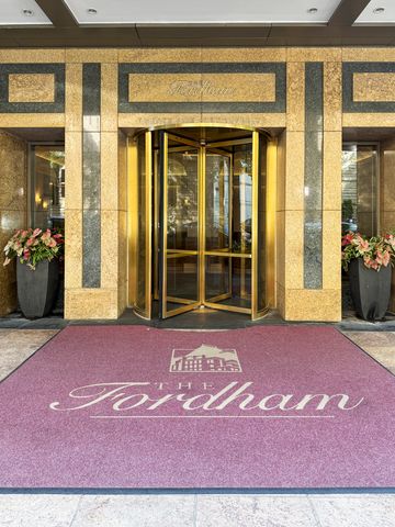 25 E Superior Street 902, Chicago, IL 60611