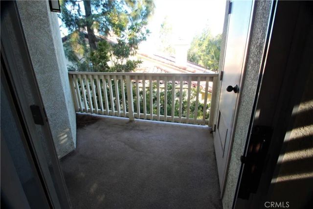 631 Oak Run Trail, Oak Park, CA 91377