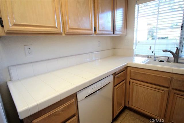 631 Oak Run Trail, Oak Park, CA 91377