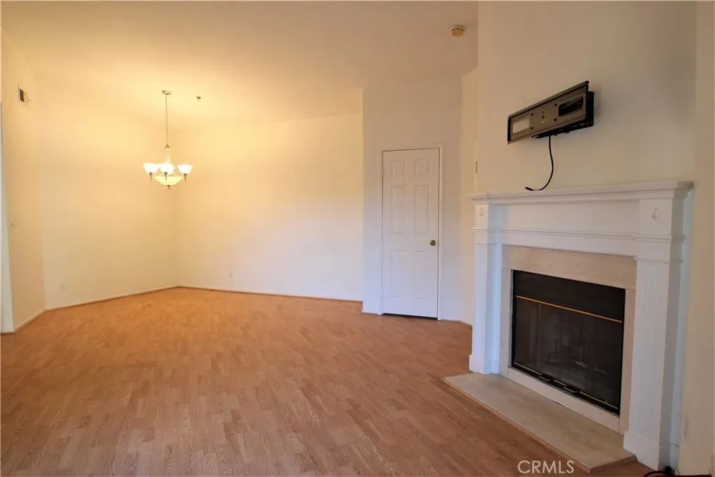 631 Oak Run Trail, Oak Park, CA 91377