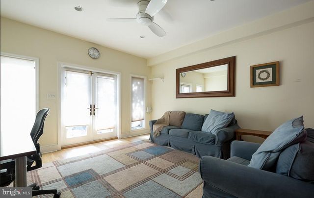 1434 T ST NW, Washington, DC 20009