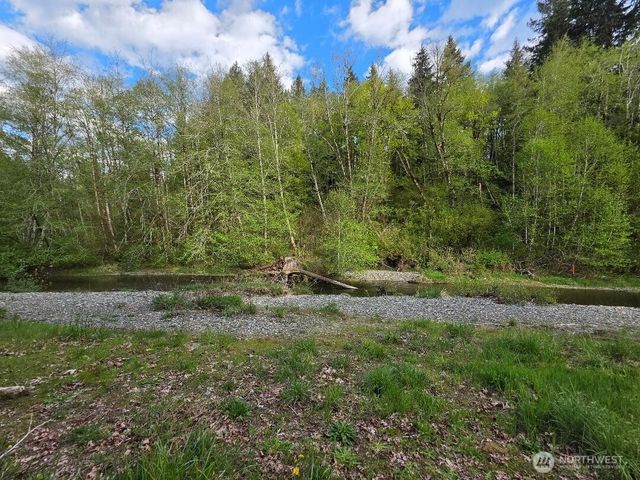 140 NE Evergreen Drive, Tahuya, WA 98588