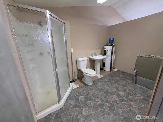 140 NE Evergreen Drive, Tahuya, WA 98588