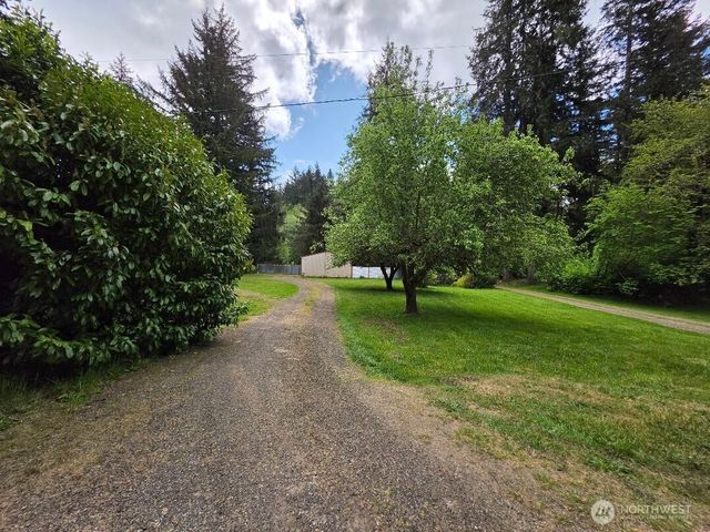 140 NE Evergreen Drive, Tahuya, WA 98588