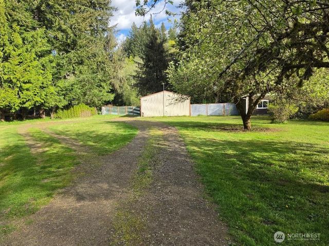 140 NE Evergreen Drive, Tahuya, WA 98588