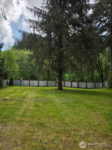 140 NE Evergreen Drive, Tahuya, WA 98588