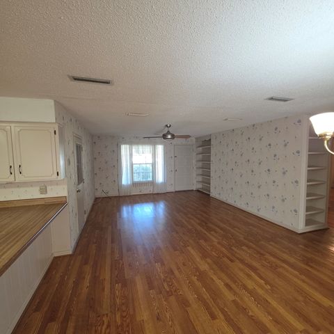 305 Cyclone Circle, Dothan, AL 36301