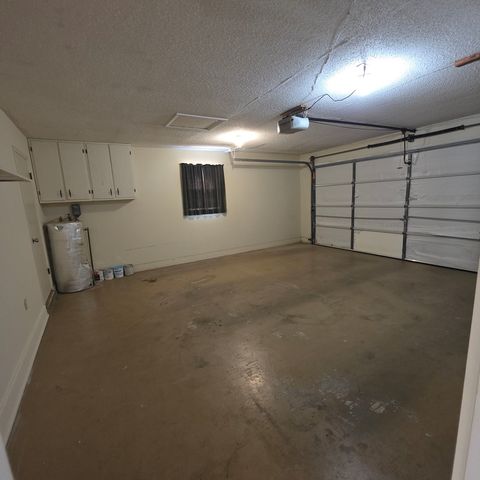 305 Cyclone Circle, Dothan, AL 36301