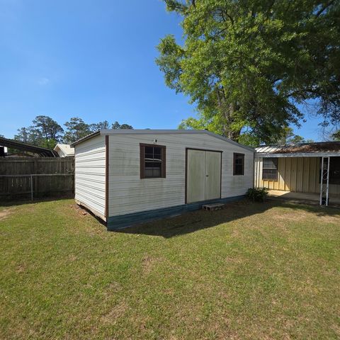 305 Cyclone Circle, Dothan, AL 36301