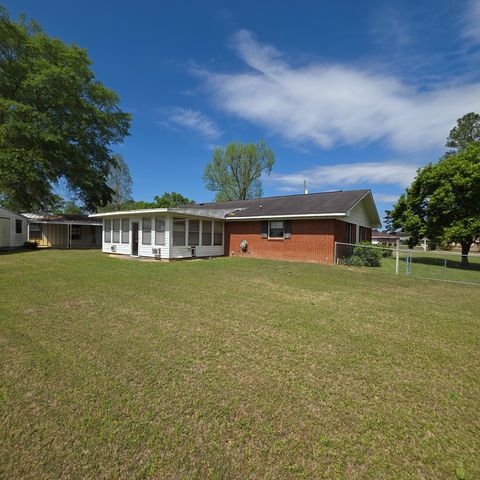 305 Cyclone Circle, Dothan, AL 36301