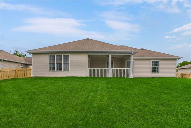 1102 Bristol Drive, Raymore, MO 64083