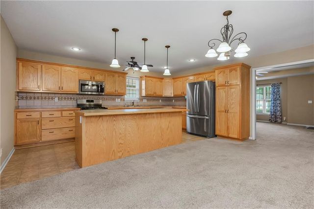 1102 Bristol Drive, Raymore, MO 64083