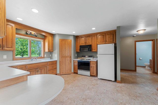 2847 STUMP ROAD, New Franken, WI 54229