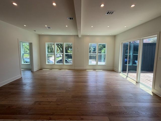 1601 Bonnie Brae Street, Houston, TX 77006